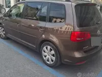 Usata VW Touran 105 CV (77 kW) 2013 Marrone Monovolume