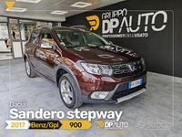 Usata Dacia Sandero Stepway 90 CV (66 kW) 2017 Marrone Berlina