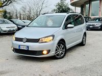 Usata VW Touran 105 CV (77 kW) 2011 Grigio Monovolume