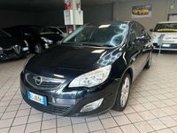 Usata Opel Astra Cosmo 100 CV (73 kW) 2013 Nero Berlina