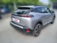 Usata Peugeot 2008 Allure 102 CV (75 kW) 2023 Argento metallizzato SUV
