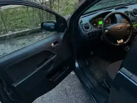 Usata Ford Fiesta 80 CV (58 kW) 2006 Grigio Utilitaria