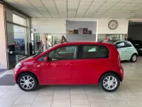 Usata VW up! Move 75 CV (55 kW) 2016 Rosso Utilitaria