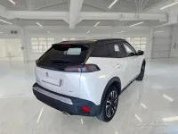 Usata Peugeot 2008 GT 130 CV (95 kW) 2023 Bianco SUV