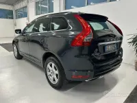 Usata Volvo XC60 Momentum 181 CV (133 kW) 2013 Gray SUV