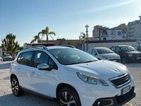 Usata Peugeot 2008 Allure 100 CV (73 kW) 2015 Bianco SUV