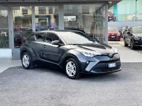Usata Toyota C-HR 98 CV (72 kW) 2022 Grigio SUV
