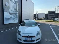 Usata Fiat Bravo Dynamic 120 CV (88 kW) 2011 Bianco Utilitaria