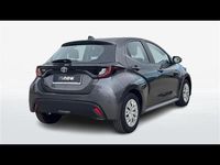 Usata Toyota Yaris Active 2022 Grigio scuro Berlina