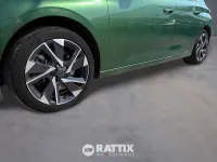 Usata Peugeot 308 Allure 150 CV (110 kW) 2022 Verde olivine Berlina