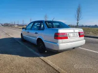 Usata VW Passat 101 CV (74 kW) 1996 Grigio Berlina