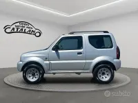 Usata Suzuki Jimny 65 CV (47 kW) 2004 Argento SUV