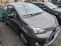 Begagnad Toyota Yaris Active 69 HK (50 kW) 2017 Grå Sedan