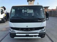 usata Mitsubishi Canter FUSO