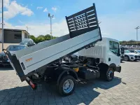Usata Nissan Cabstar 122 CV (89 kW) 2016 Bianco Pick-up