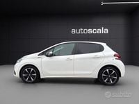 Usata Peugeot 208 Signature Sky 102 CV (75 kW) 2020 Bianco Utilitaria