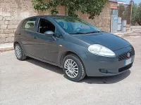 Usata Fiat Grande Punto 77 CV (56 kW) 2011 Nero Utilitaria