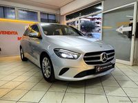 Usata Mercedes B200 150 CV (110 kW) 2020 Grigio Monovolume