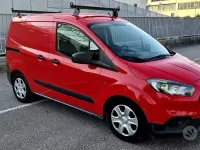 Usata Ford Transit Courier Titanium 75 CV (55 kW) 2018 Rosso Furgone