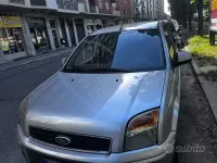 Usata Ford Fusion 80 CV (58 kW) 2011 Grigio Utilitaria