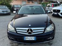 Usata Mercedes C220 170 CV (125 kW) 2008 Blu Berlina