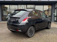 Usata Lancia Ypsilon Gold 69 CV (50 kW) 2018 Nero Utilitaria