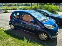Usata Peugeot 107 68 CV (50 kW) 2007 Blu Utilitaria