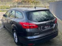 Usata Ford Focus 120 CV (88 kW) 2019 Grigio Station wagon