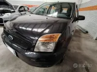 Usata Ford Fusion Titanium 80 CV (58 kW) 2008 Antracite metallizzato Utilitaria