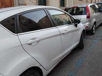 Usata Ford Fiesta Titanium 82 CV (60 kW) 2009 Bianco Berlina