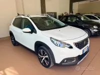 Usata Peugeot 2008 110 CV (80 kW) 2019 Bianco SUV