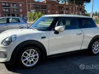 Usata Mini ONE 75 CV (55 kW) 2019 Bianco Utilitaria
