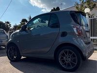 Begagnad Smart ForTwo Coupé 41 kW (56 HK) 2021 Grå Halvkombi