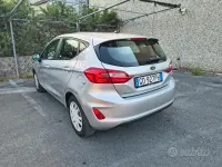 Gebraucht Ford Fiesta 70 PS (51 kW) 2018 Grau Kleinwagen