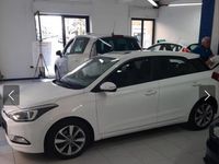 Usata Hyundai i20 75 CV (55 kW) 2017 Bianco Utilitaria