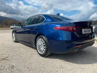 Usata Alfa Romeo Giulia 180 CV (132 kW) 2017 Blu Berlina