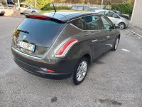 Usata Lancia Delta 120 CV (88 kW) 2011 Utilitaria