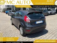 Usata Ford Fiesta Business Edition 80 CV (58 kW) 2016 Grigio scuro Utilitaria