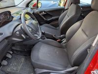 Usata Peugeot 208 Active 83 CV (61 kW) 2019 Rosso Utilitaria