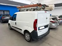 Usata Fiat Doblò 120 CV (88 kW) 2019 Bianco pastello Monovolume