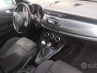 Usata Alfa Romeo Giulietta 170 CV (125 kW) 2011 Grigio Utilitaria