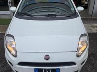Usata Fiat Punto Street 77 CV (56 kW) 2016 Bianco Utilitaria