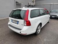 Usata Volvo V50 115 CV (84 kW) 2012 Bianco Station wagon
