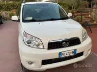 Usata Daihatsu Terios 102 CV (75 kW) 2011 Bianco SUV