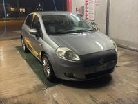 Usata Fiat Punto 90 CV (66 kW) 2007 Grigio Utilitaria