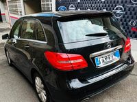 Usata Mercedes A180 Premium 122 CV (89 kW) 2014 Nero Monovolume