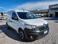 Usado Renault Kangoo 75 CV (55 kW) 2022 Blanco Monovolumen