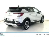 Usado Renault Captur Techno 93 CV (68 kW) 2022 Gris SUV