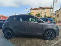 Usata Lancia Ypsilon S 69 CV (50 kW) 2024 Grigio Utilitaria