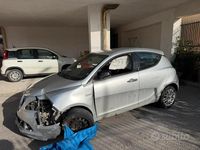 Usata Lancia Ypsilon 95 CV (69 kW) 2014 Grigio Utilitaria